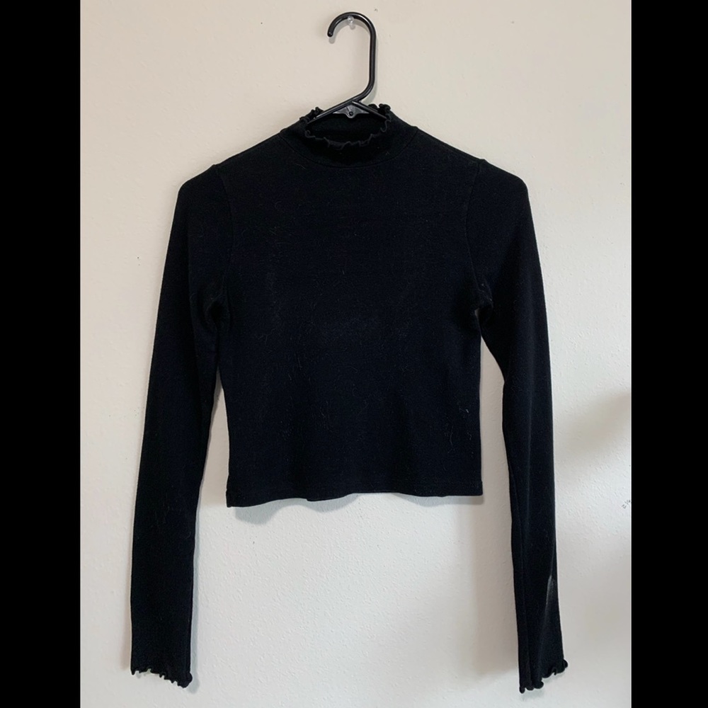Lettuce Edge Turtleneck Long Sleeve